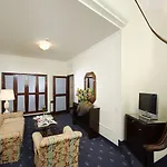De La Hotel