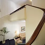 Hotel De La 4*
