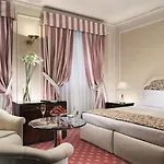 De La Hotel 4*