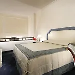 De La Hotel 4*