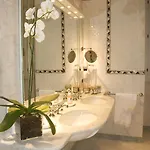 De La Hotel
