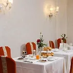 De La Hotel