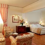 De La Hotel 4*