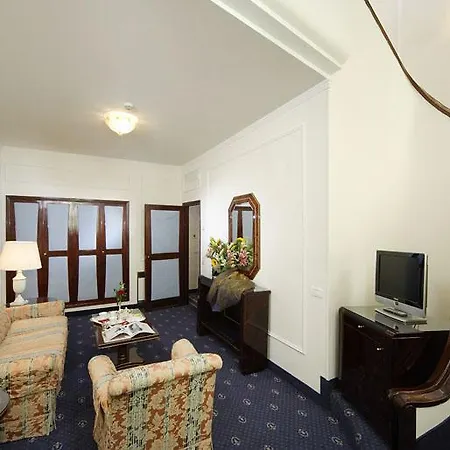 De La Hotel