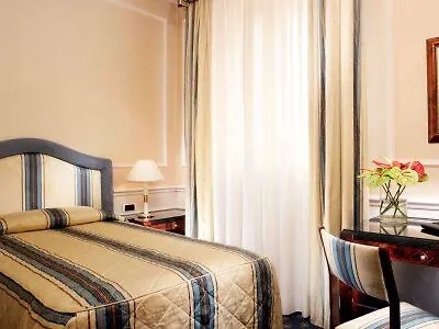 Hotel De La 4*